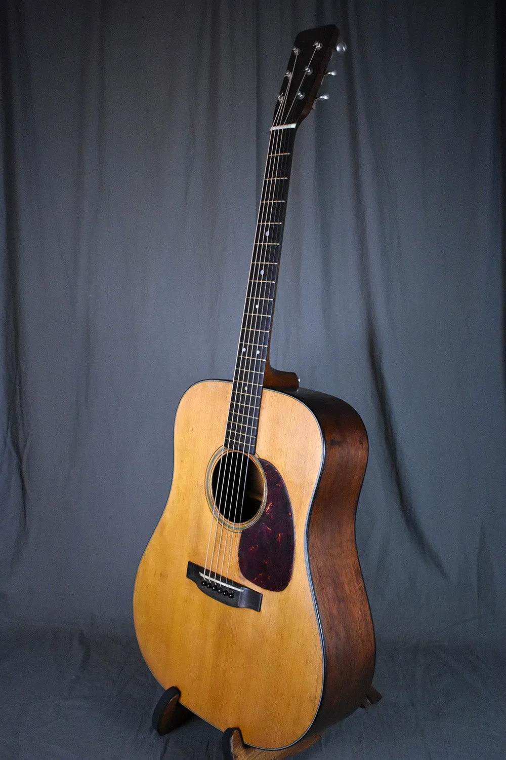 1953 Martin D-18