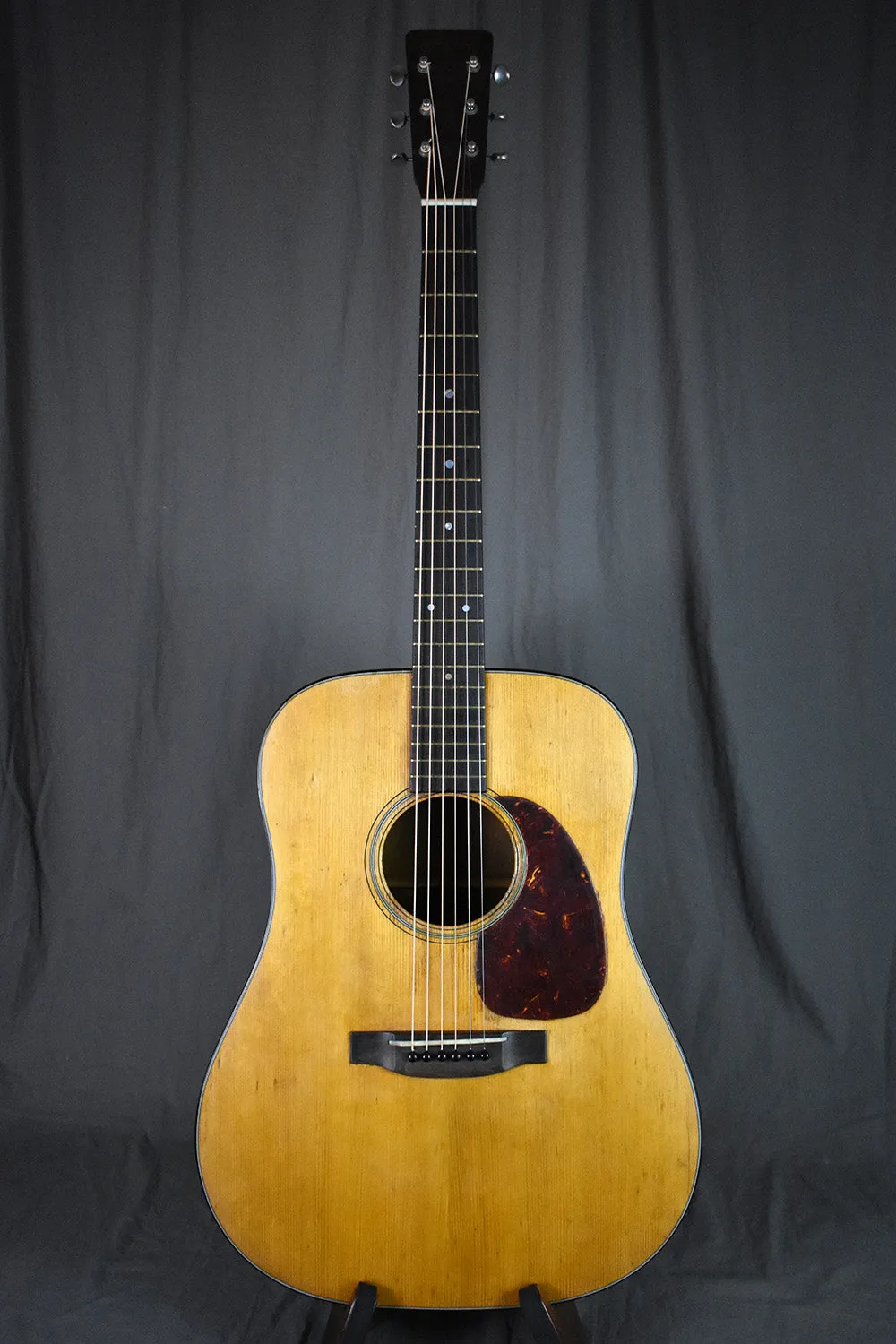 1953 Martin D-18