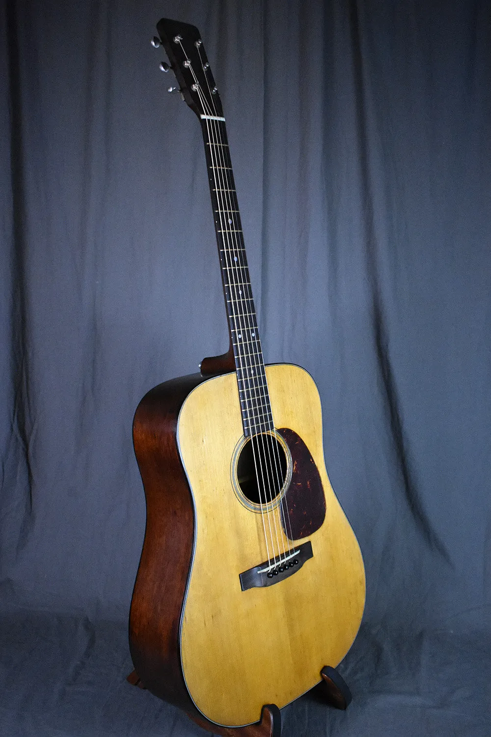 1953 Martin D-18