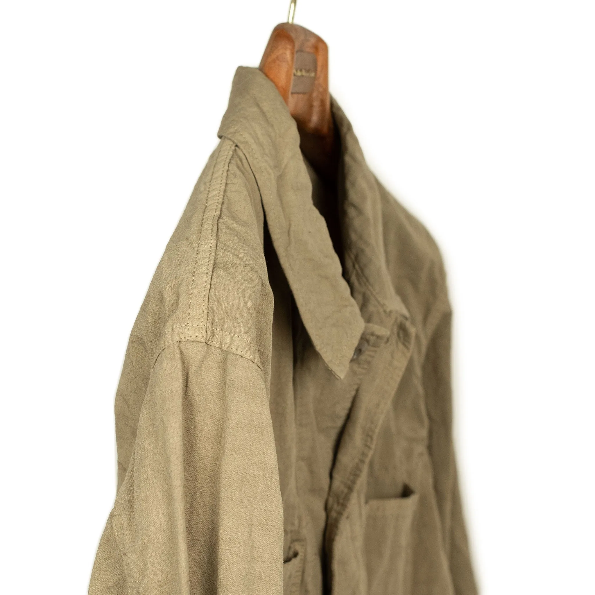 Military shirt in garment dyed beige cotton hemp